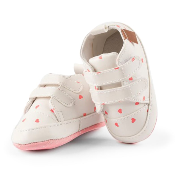کفش نوزادی چسب دار دخترانه قلبی سفید درسا پاپو Papo
